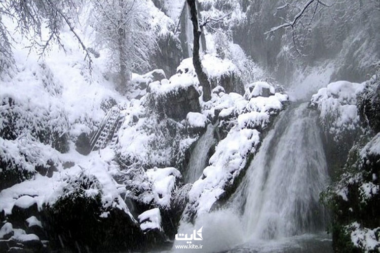 آبشار-کبودوال-در-زمستان