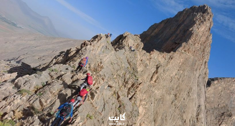 قله چت اراک | قله‌ای با 120 پله دست تراش 2000 ساله
