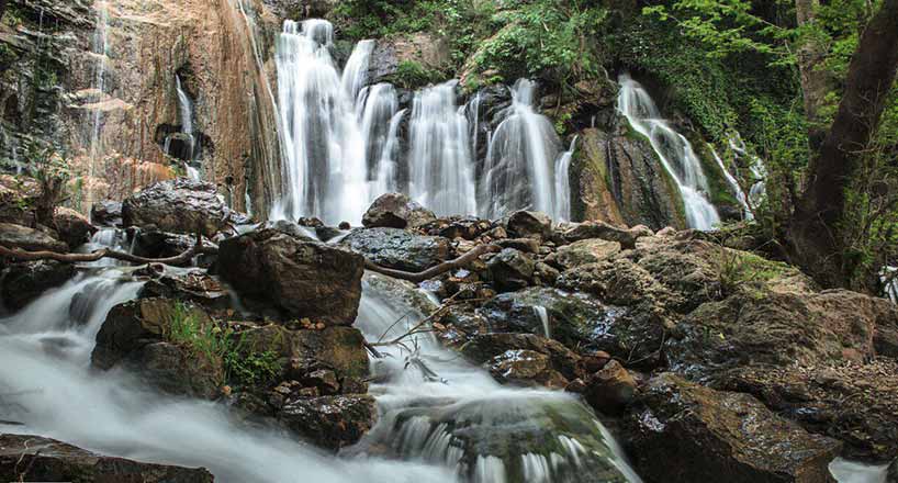 آبشار وارک لرستان | راهنمای بازدید از زیباترین آبشار طبقاتی خرم آباد، آدرس و تصاویر